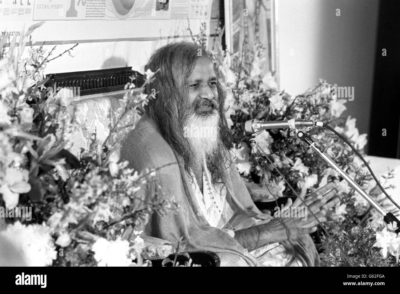 Maharishi Mahesh Yogi, la Méditation Transcendantale - Royal Albert Hall, Londres Banque D'Images