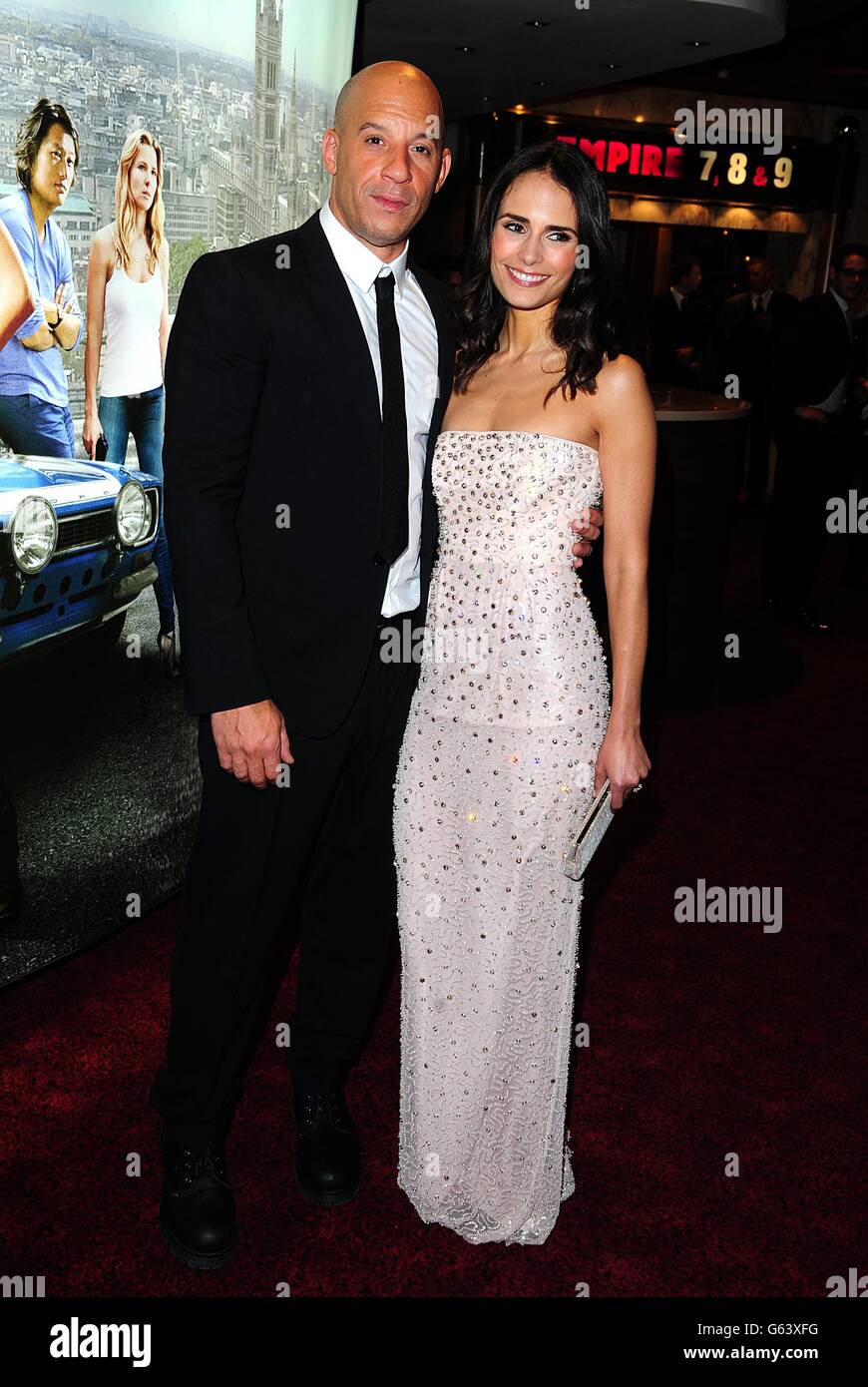 Vin Diesel et Jordana Brewster arrivent pour la première de Fast and Furious 6 à l'Empire Leicester Square, Londres. Banque D'Images