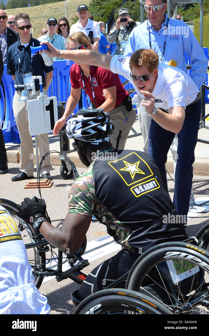 Prince Harry lors de l'événement cycliste Warrior Games à la base de l'US Air Force Academy à Colorado Springs, aux États-Unis. Banque D'Images