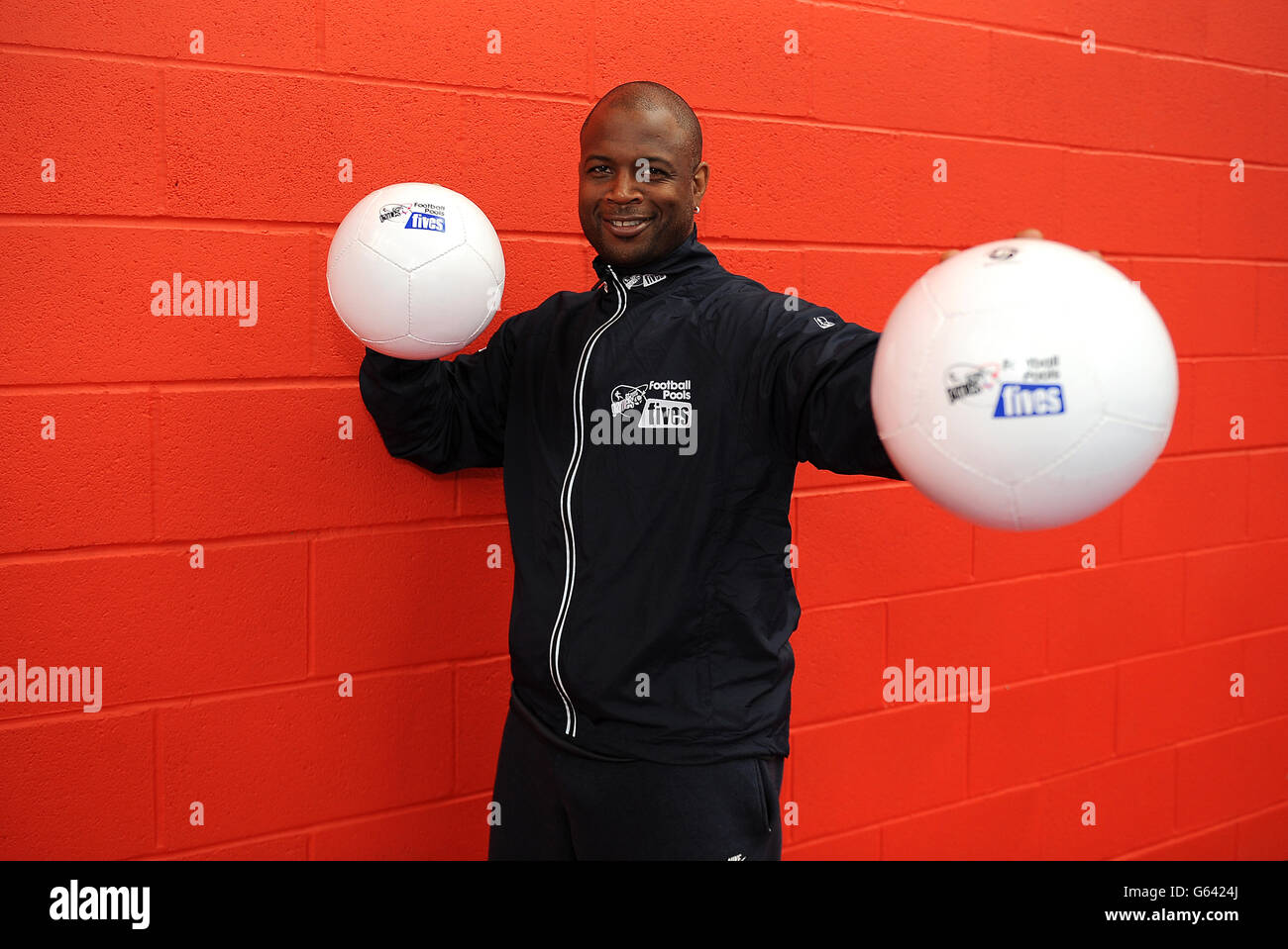 Nathan Blake pendant le programme StreetGames football pools Fives à Cardiff House of Sport, Cardiff. Banque D'Images