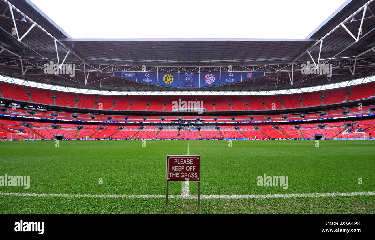 Le stade Wembley se prépare à accueillir la finale de la Ligue des champions de l'UEFA entre le Bayern de Munich et Borissia Dortmund. Banque D'Images