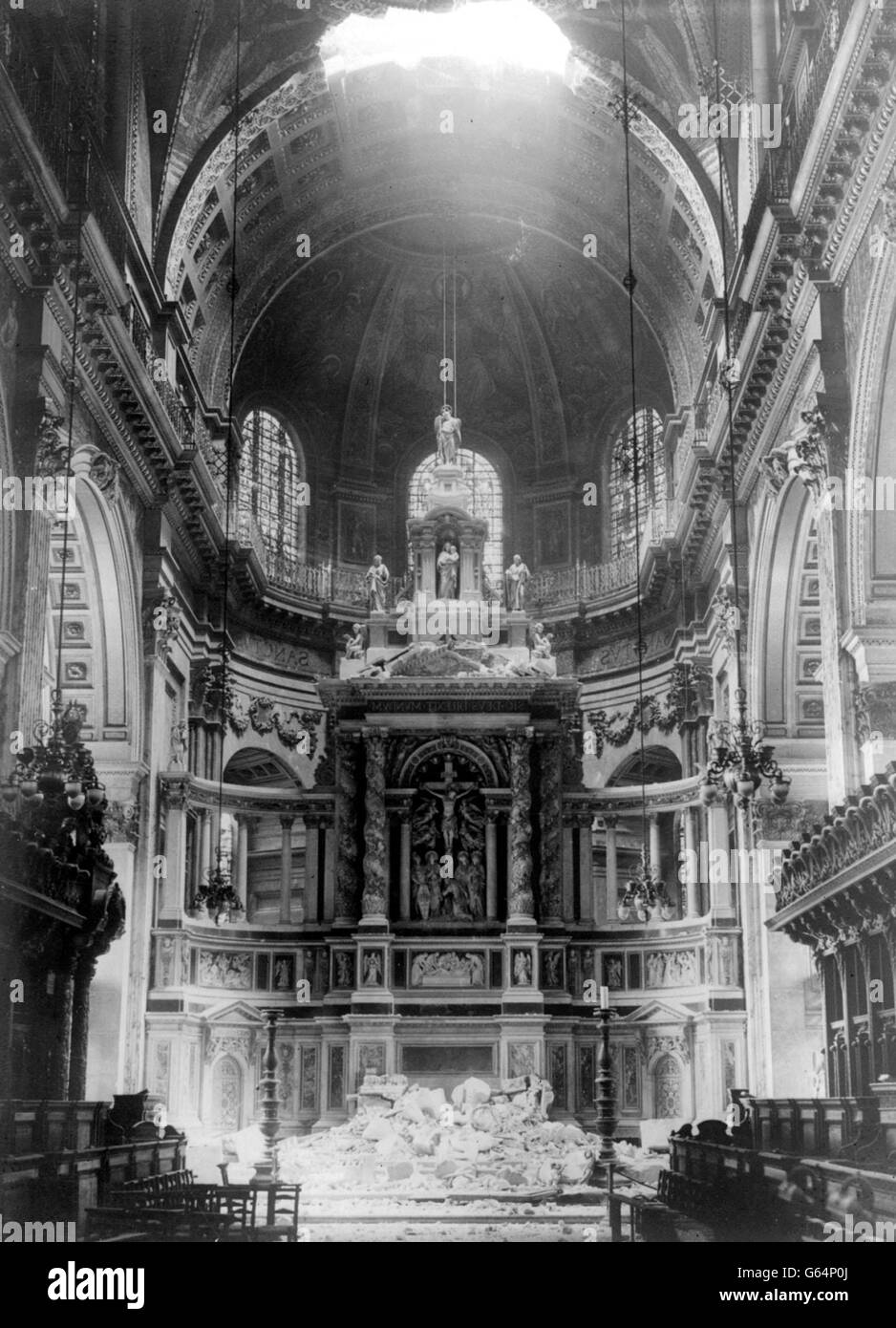 La Cathédrale de St Paul, dommages causés par les bombes Banque D'Images
