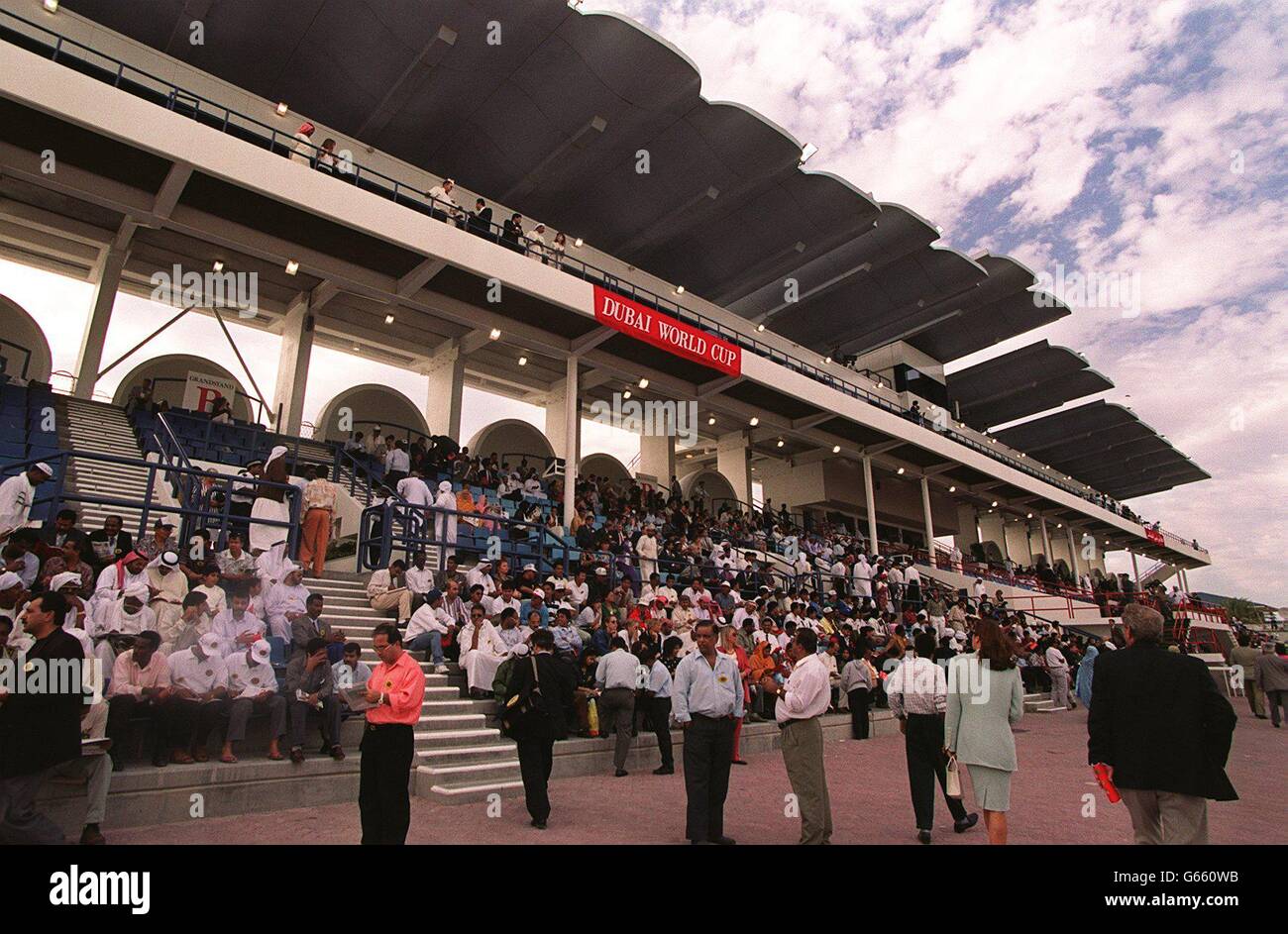 Les courses de chevaux - La Coupe du Monde de Dubaï à Nad Al Sheba 1996 Banque D'Images