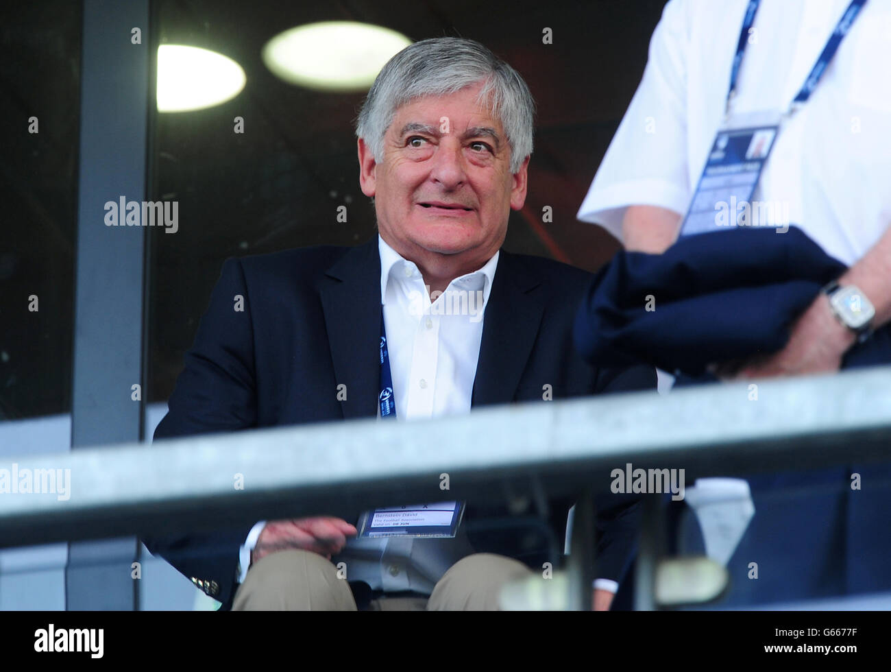 Football - UEFA European Under 21 Championship 2013 - Groupe A - Angleterre / Norvège - Stade Ha Moshava.David Bernstein, président du FA, dans les tribunes avant le lancement. Banque D'Images