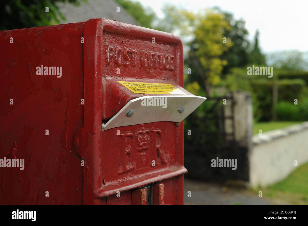 Vue générale d'une boîte postale à Enniskillen après que la police ait fermé les boîtes postales autour du Loch Erne Resort pendant le Sommet du G8. Banque D'Images