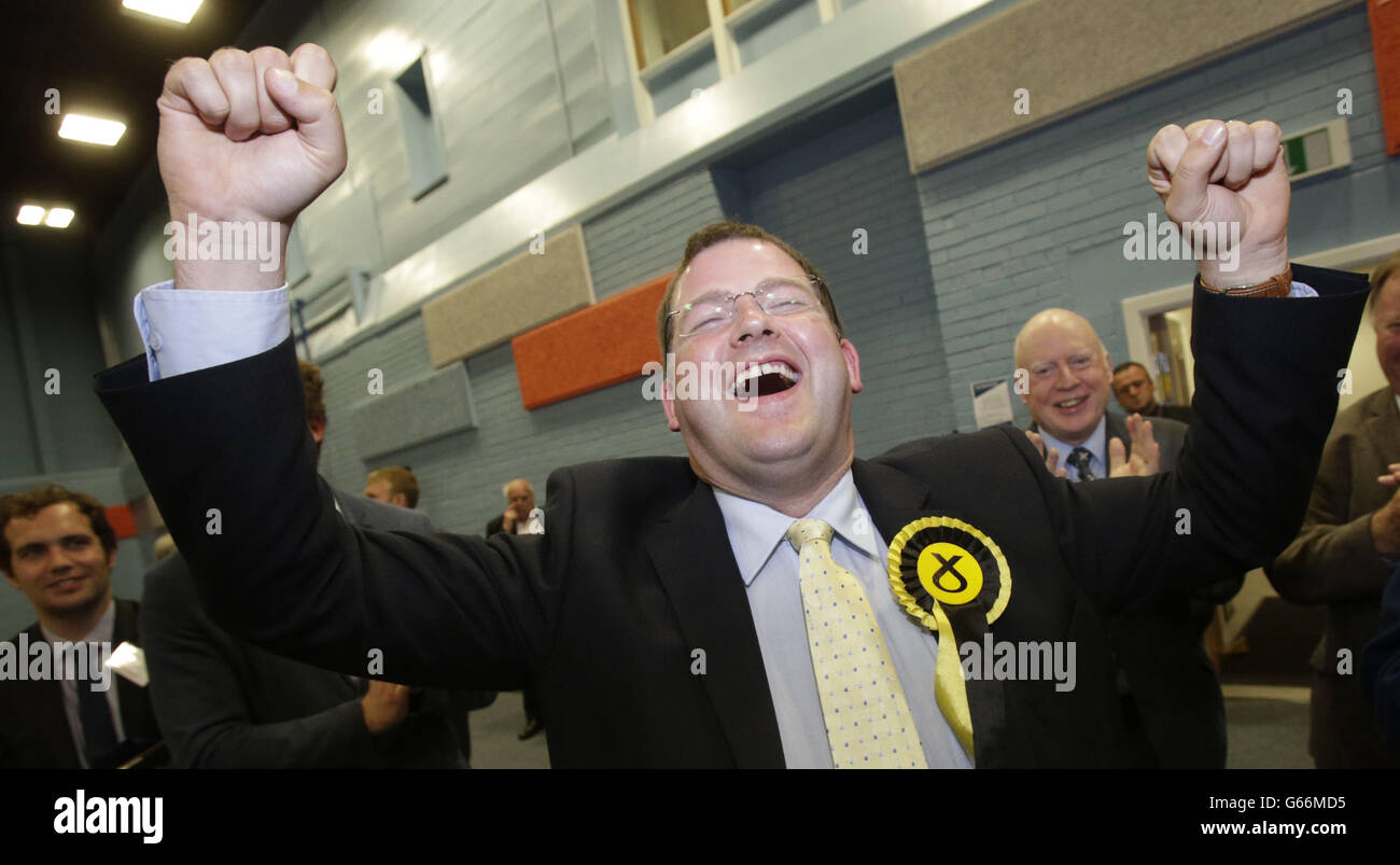 Mark McDonald, candidat du SNP, arrive lors du décompte des élections partielles d'Aberdeen Donside au Beacon Center, Aberdeen, Écosse. Banque D'Images