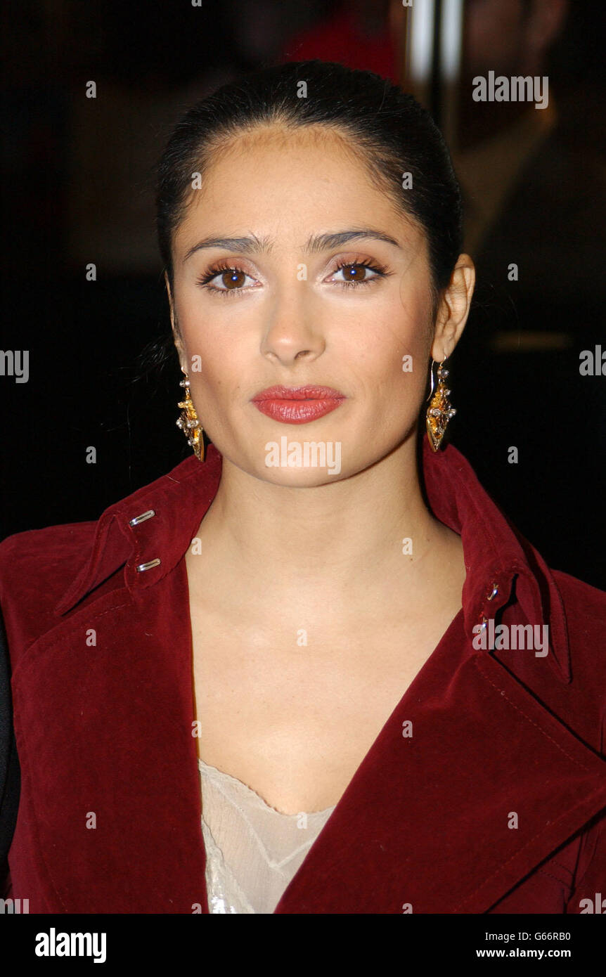 L'actrice Salma Hayek arrive pour la première de film britannique de Frida à l'Odeon West End à Londres. Le film, réalisé par Julie Taymor, raconte l'histoire de la vie de la plus célèbre artiste féminine du XXe siècle, Frida Kahlo. Banque D'Images