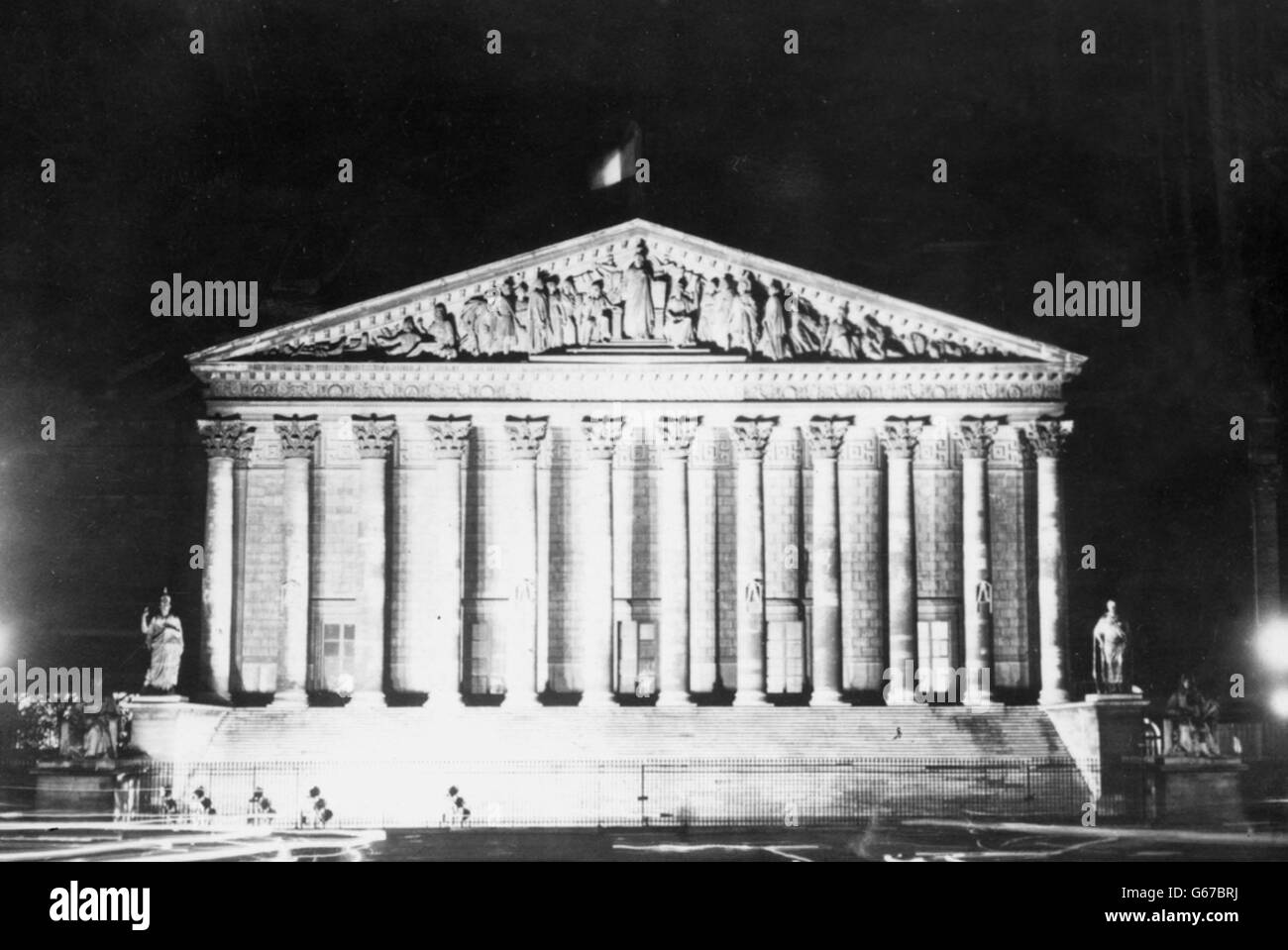 L'Assemblée nationale de nuit. L'Assemblée nationale de nuit. Banque D'Images