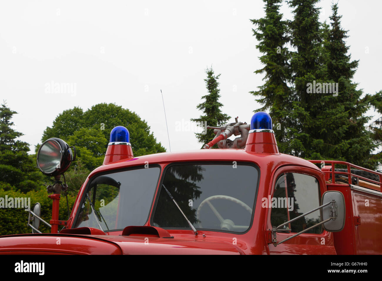 Lumière bleue sur un camion allemand vintage Banque D'Images