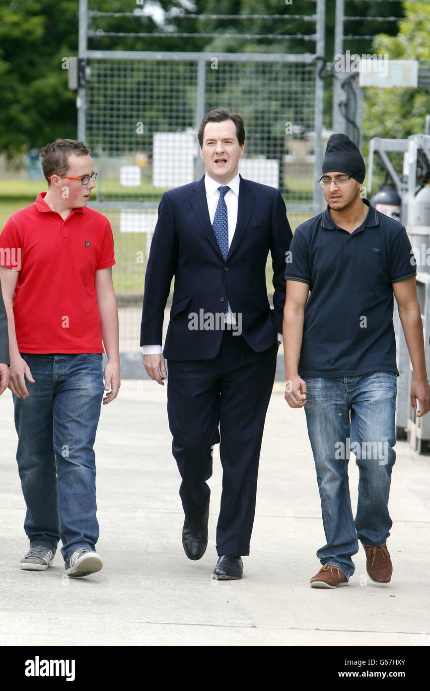 George Osborne visite science Banque D'Images