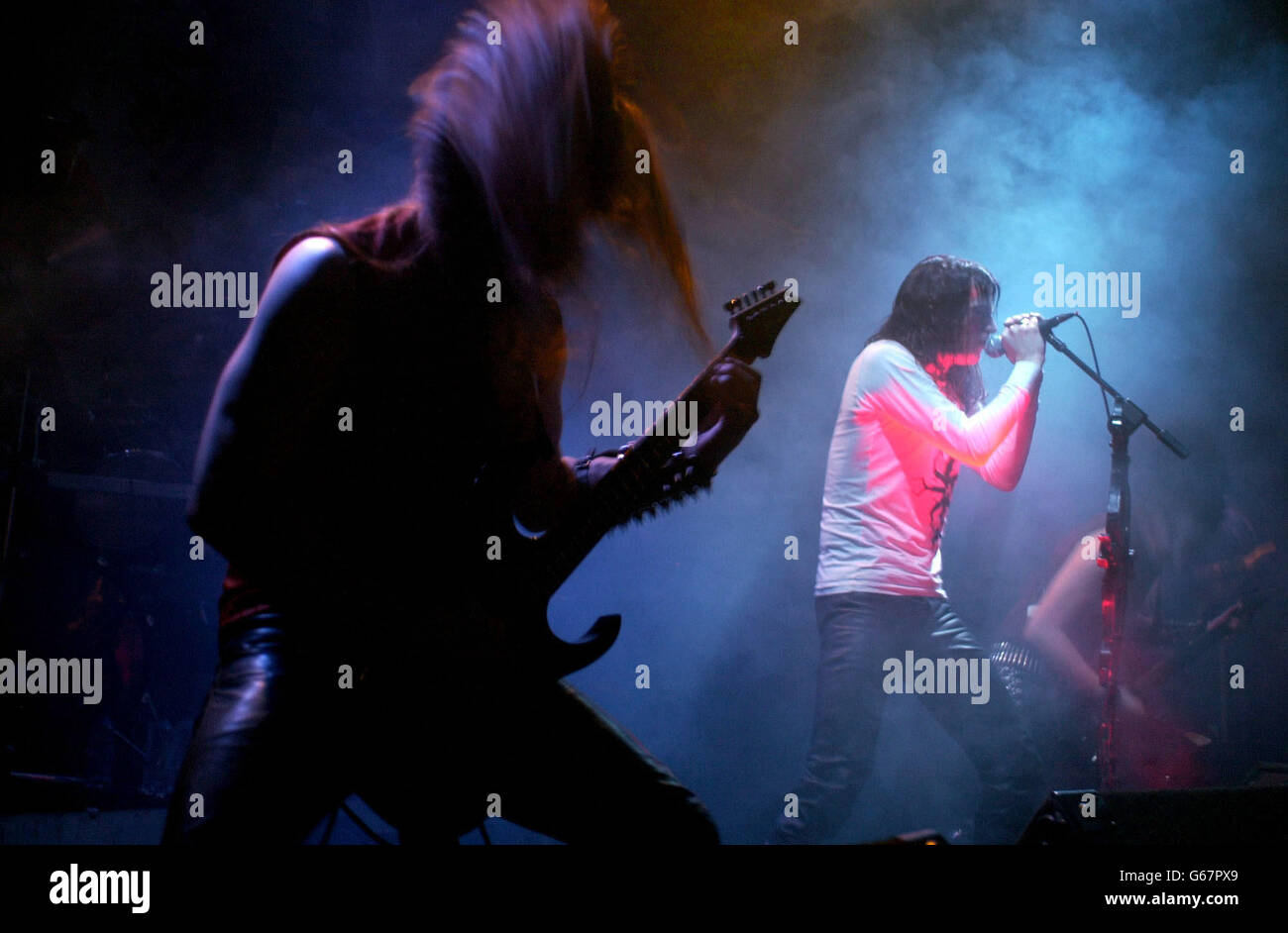 Groupe norvégien « Black Metal », le leader de Satyricon joue au Temple Bar Music Center de Dublin. Le groupe connu pour ses flirtations avec le culte du diable et la peinture blanche pour le visage sont ensemble depuis un peu plus de dix ans et sont actuellement en tournée en Europe. Banque D'Images