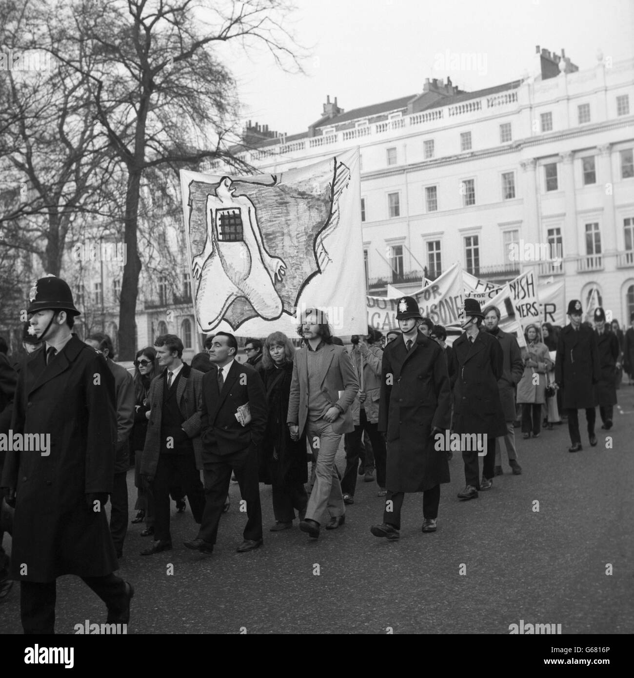 Le terrorisme basque - protestation - Ambassade d'Espagne - Belgrave Square - Espagne Banque D'Images