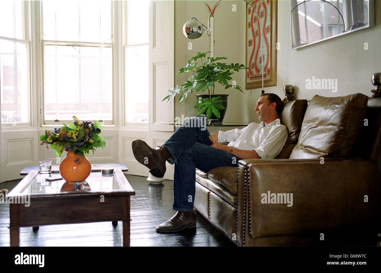 Will Self, romancier anglais, journaliste, commentateur politique et personnalité de la télévision. à son domicile dans le sud ouest de Londres. Banque D'Images