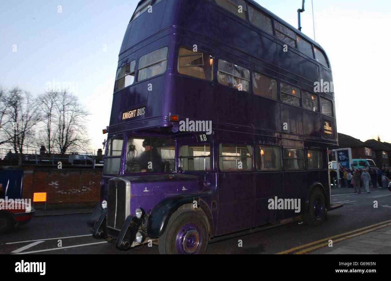 Film de bus violet de transport hl020403 hli printstoreok cptestxxi Banque  de photographies et d'images à haute résolution - Alamy