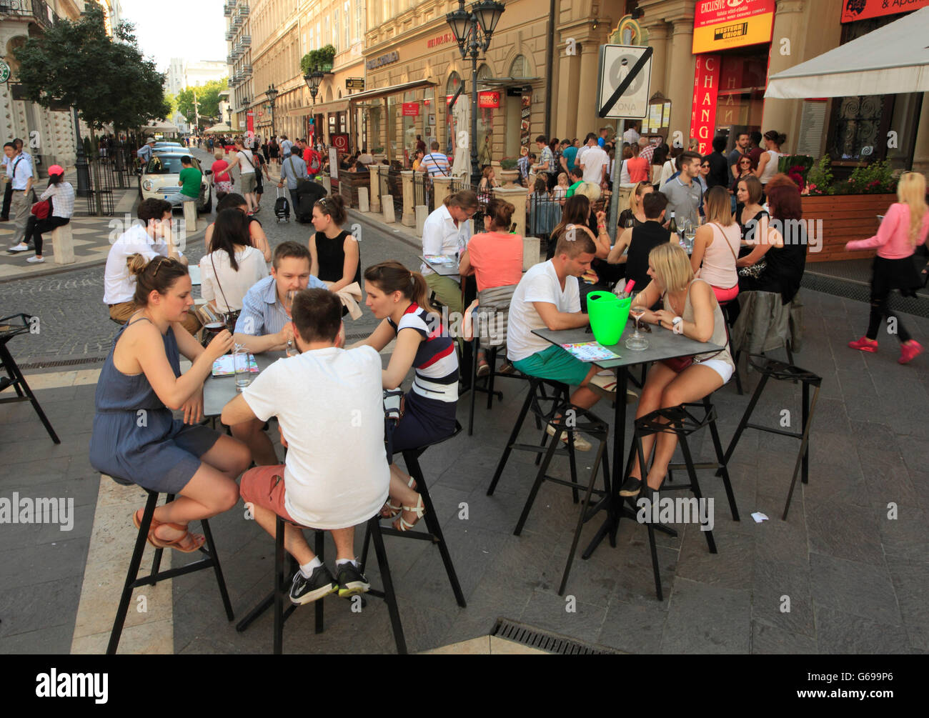 Hongrie, Budapest, café, gens, scène de rue, Banque D'Images
