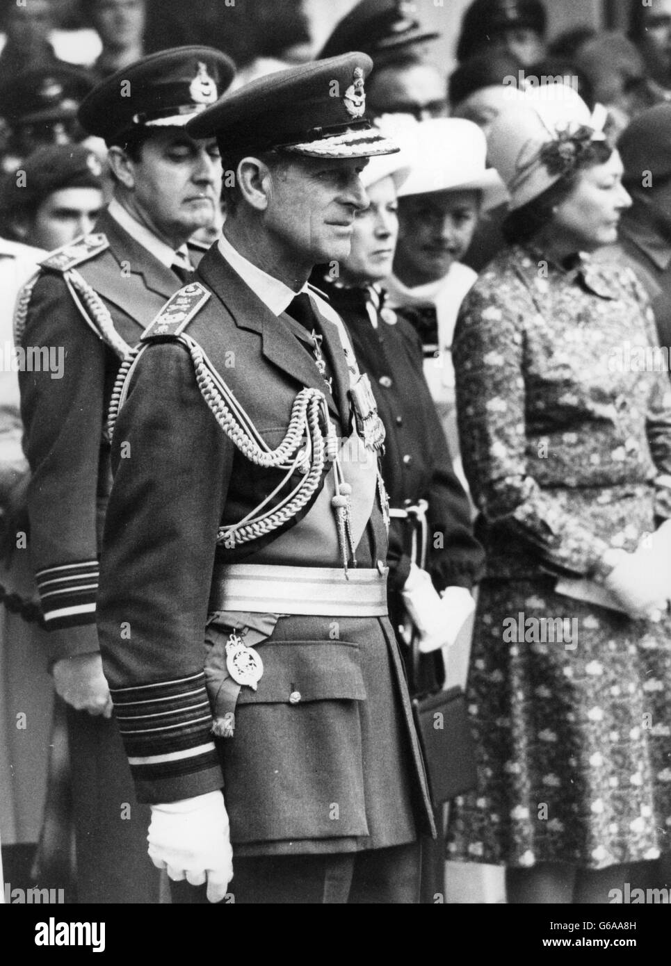 Le prince Philip, duc d'Édimbourg, en uniforme à un service de Thanksgiving avec des cadets de l'air. *balayage basse résolution - balayage haute résolution sur demande* 1979-07-01 Banque D'Images