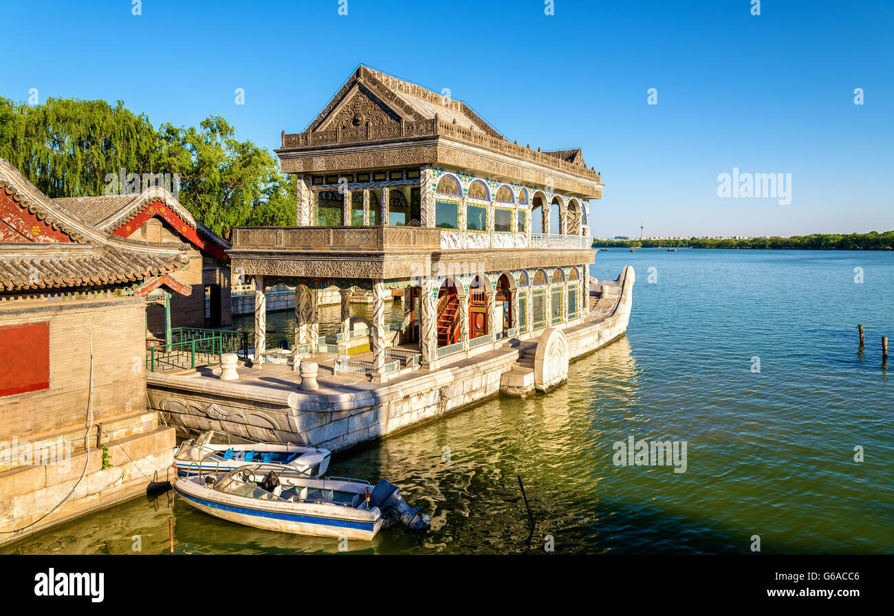 Bateau de Marbre au Palais d'été à Beijing Banque D'Images
