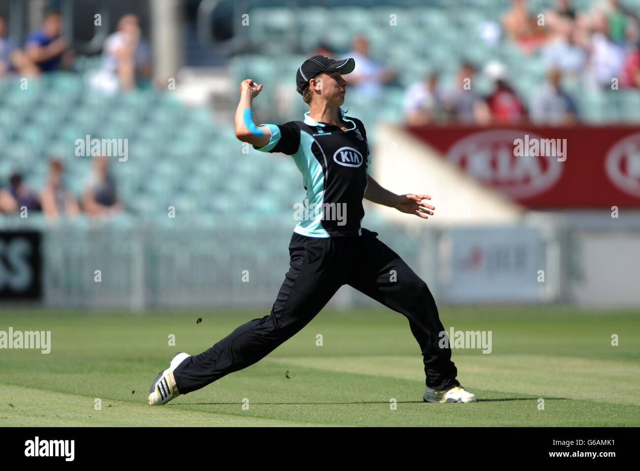 Cricket - Yorkshire Bank Pro40 - Groupe B - Surrey / Derbyshire - The Kia Oval.Tom Curren de Surrey Banque D'Images