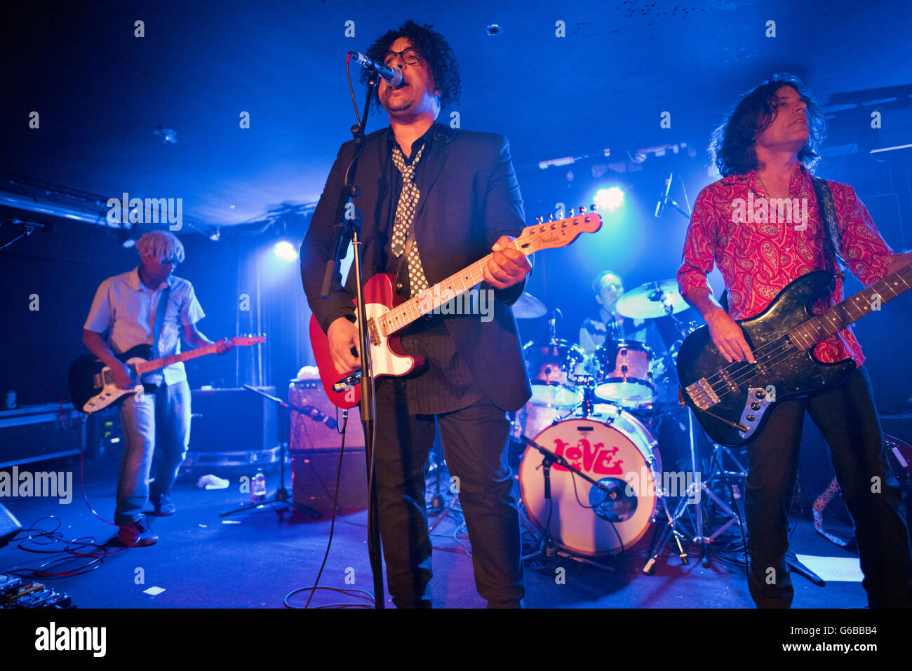 Manchester, UK. 23 Juin, 2016. Amour revisité en concert au Ruby Lounge, Manchester, Royaume-Uni. La bande a réformé pour célébrer les 10 ans depuis la mort de l'amour est membre fondateur Arthur Lee en 2006. La bande est rouillé Squeezebox (chanteur et guitariste, centre), Mike Randall (guitare), Dave Chapple (batterie) et David Green (basse), qui étaient membres de l'amour quand Lee a réformé la bande dans les années 90. Le line-up comprend également l'original Johnny Echols guitariste avec amour dans les années 60 (non représenté sur cette photo). Crédit : John Bentley/Alamy Live News Banque D'Images