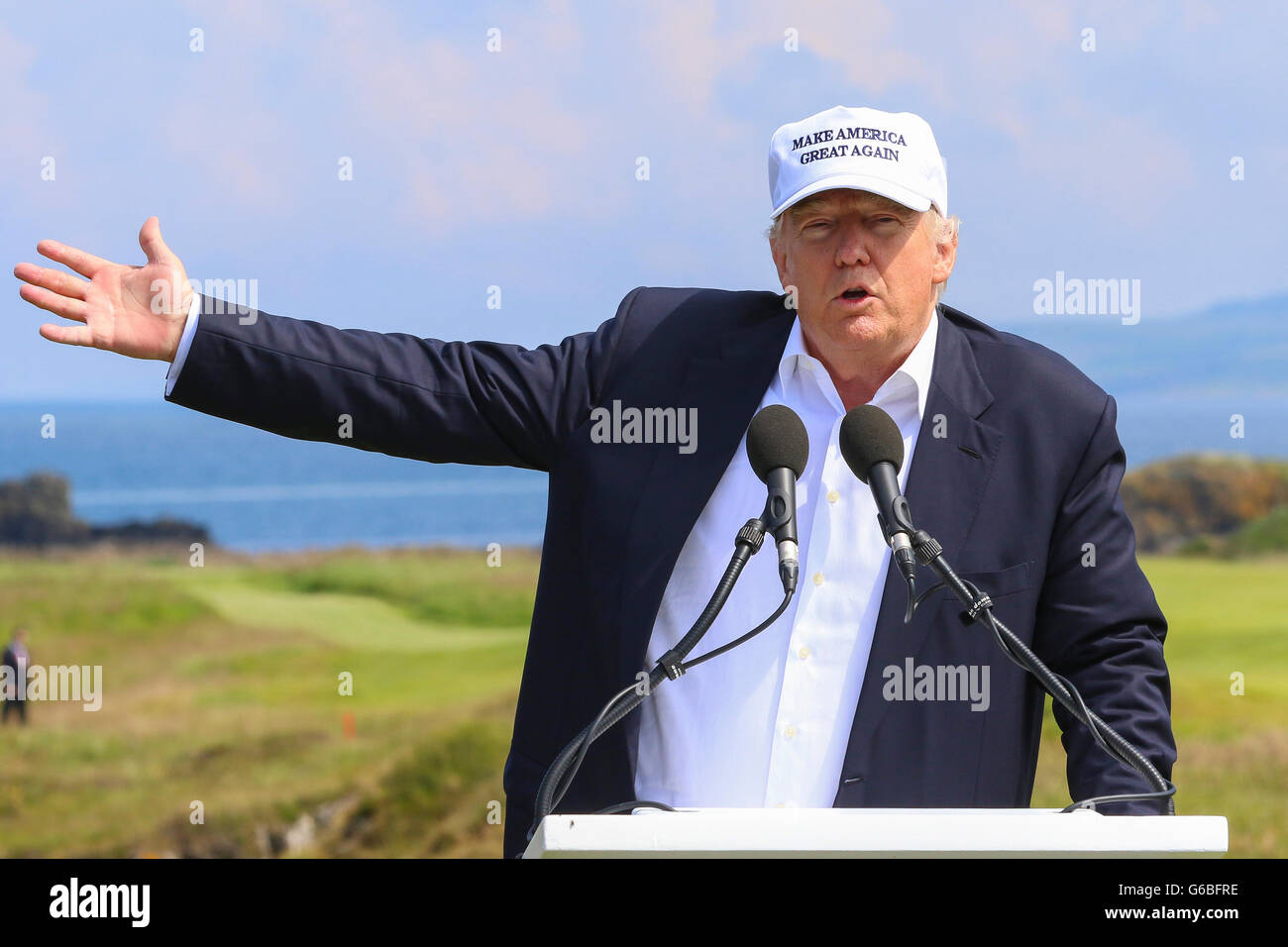 Donald Trump a photographié à l'ouverture d'Ailsa Golf, Trump Turnberry, Ayrshire, Scotland Banque D'Images