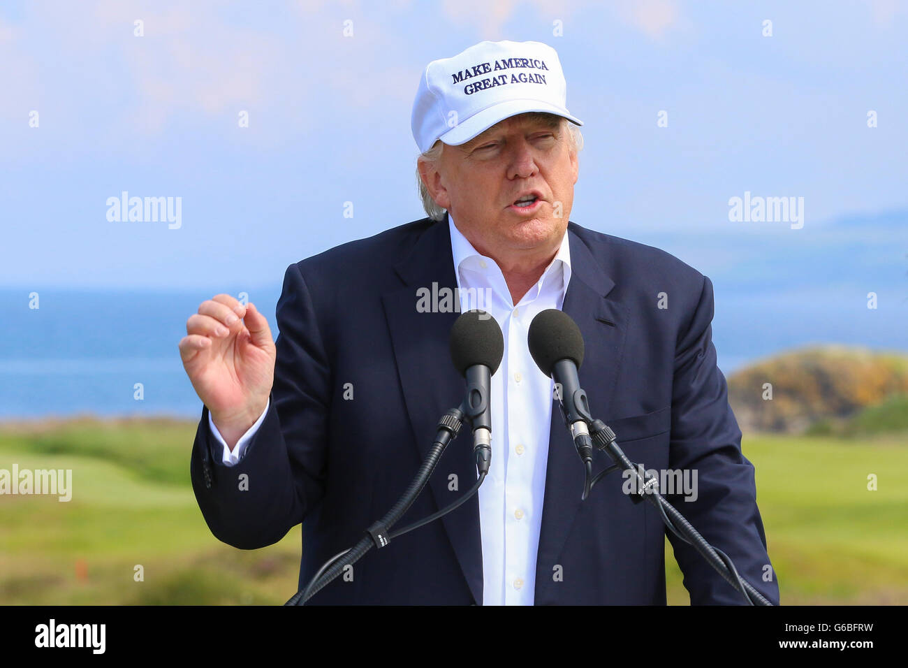 Donald Trump a photographié à l'ouverture d'Ailsa Golf, Trump Turnberry, Ayrshire, Scotland Banque D'Images