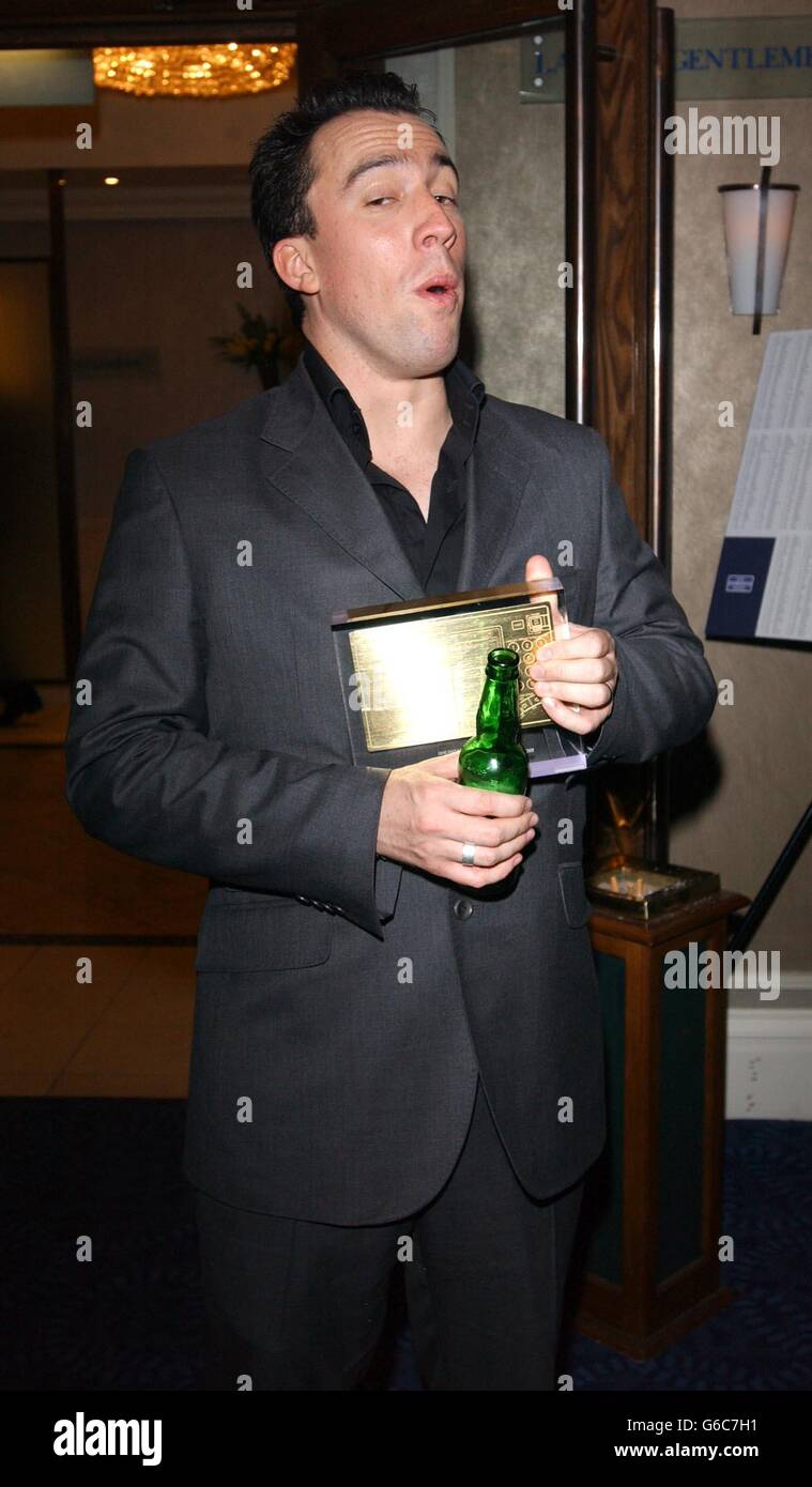 Christian O'Connell, présentateur de télévision et de radio, a reçu le Breakfast Music Award lors des Sony radio Awards 2003 au Meridien, Grosvenor House Hotel à Londres. Banque D'Images