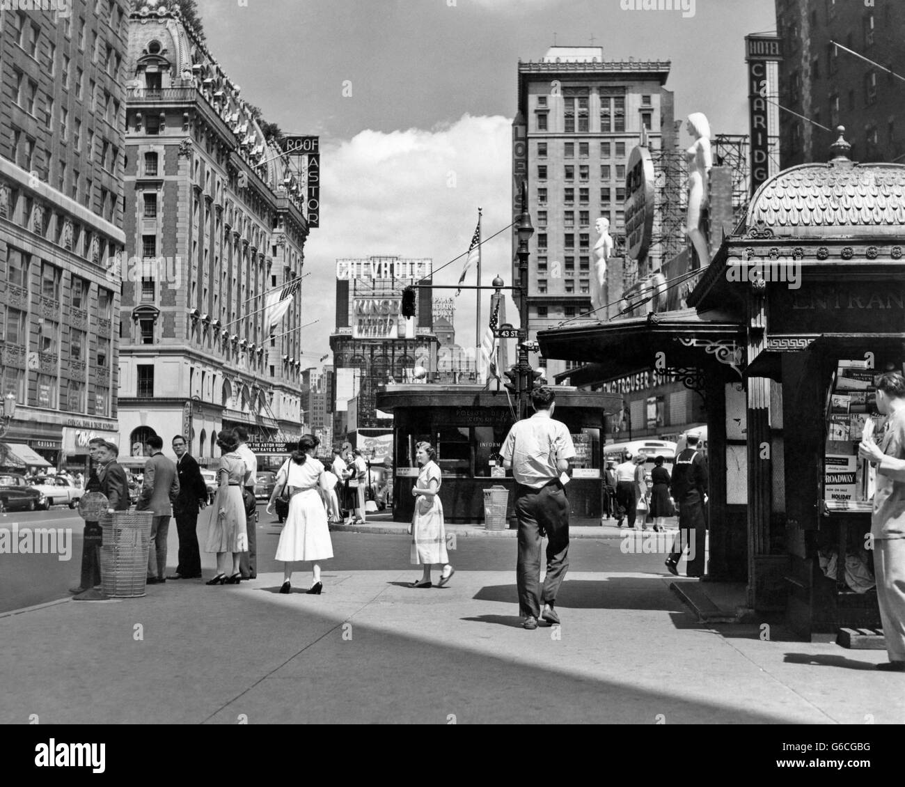 Années 1950, NEW YORK CITY TIMES SQUARE WEST 43E RUE À NORTH Banque D'Images