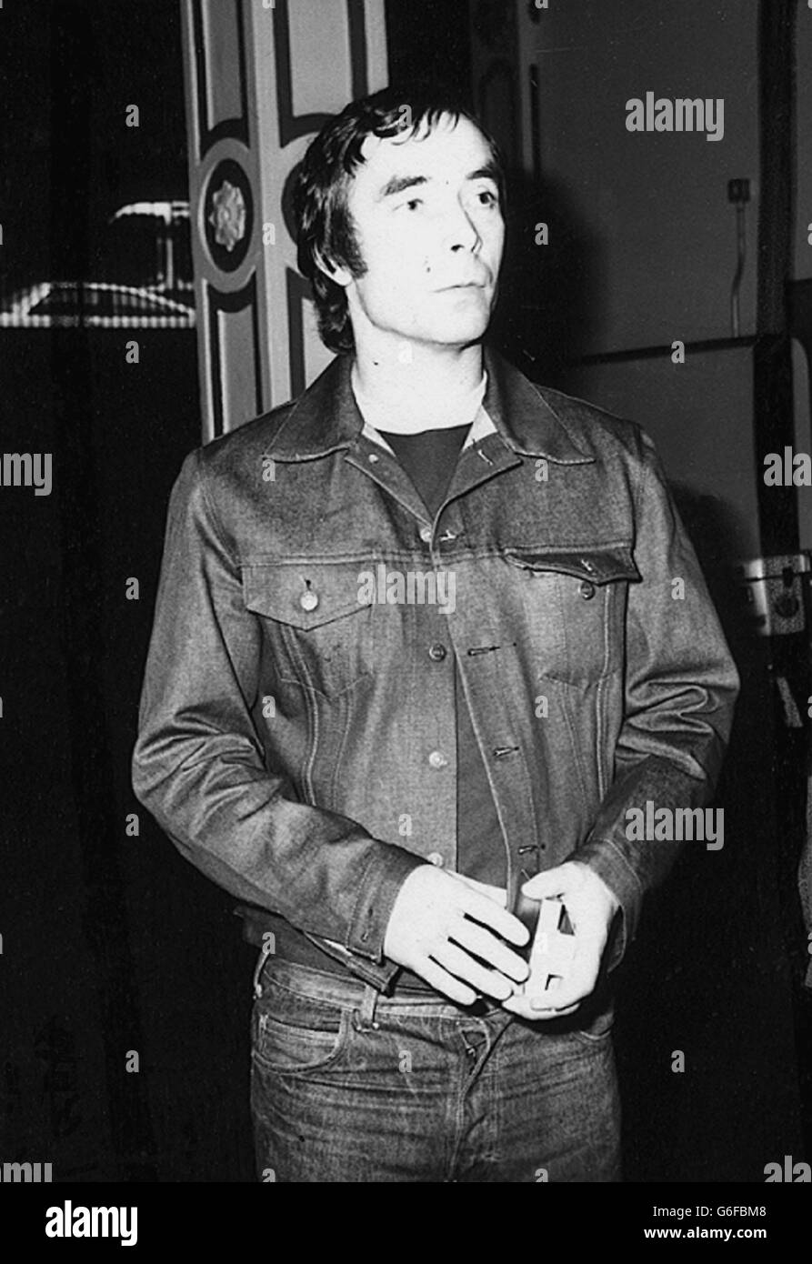 Michael McMahon arrivant à la gare de Paddington Banque D'Images