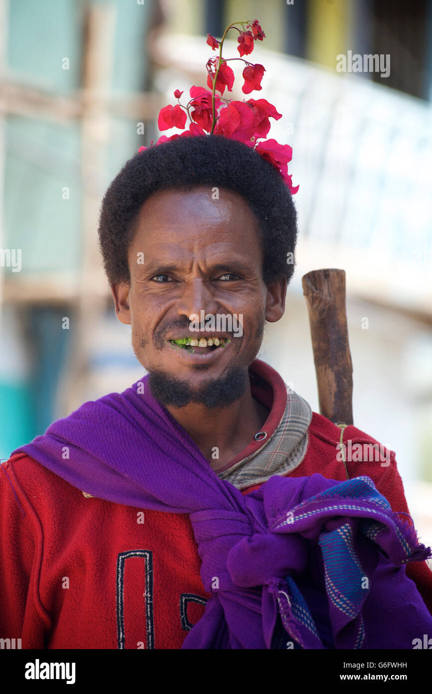 Portrait d'homme éthiopien de mâcher de khat. Catha edulis. Harar. L'Ethiopie Banque D'Images
