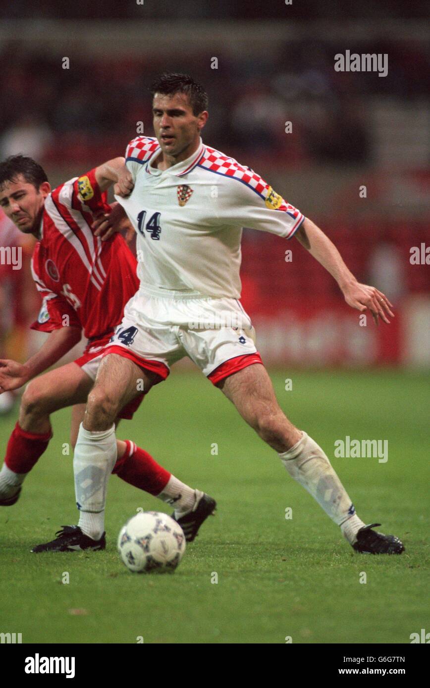 Football - Euro 96 - Groupe D - Croatie / Turquie - City Ground, Nottingham.Zvonimir Soldo, CRO Banque D'Images