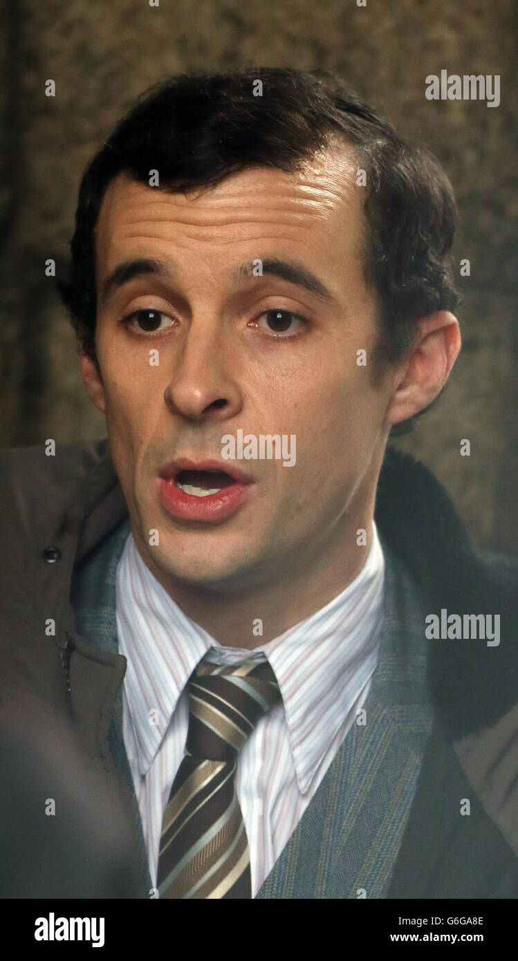 Tom Vaughan-Lawlor décrit le conseiller de presse de Charles Haughey, PJ Mara, lors du tournage d'un drame de RTE sur l'ancien Taoiseach intitulé Charles Haughey. Banque D'Images