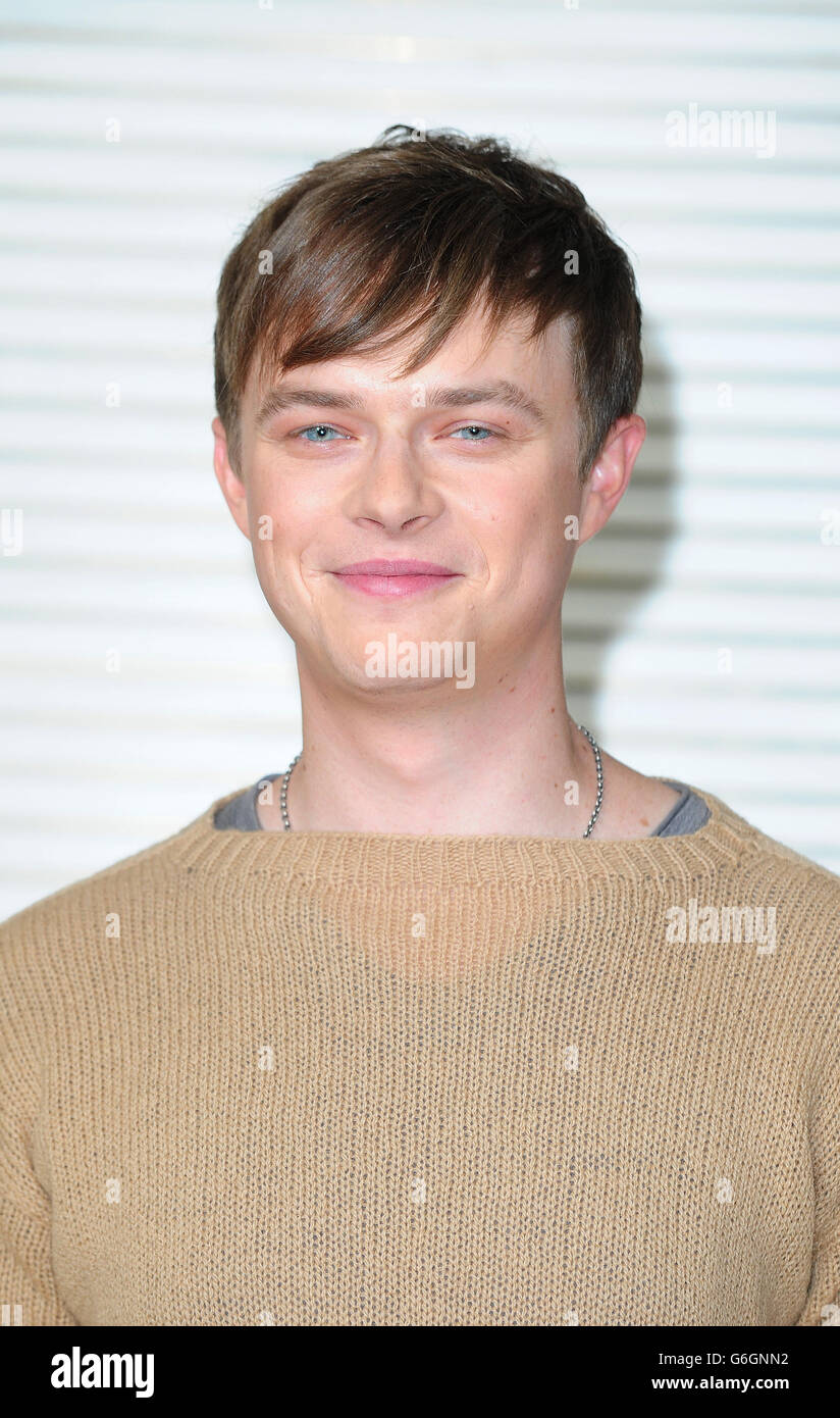 Dane DeHaan lors d'une séance photo à l'hôtel Corinthia de Londres, avant la première de son nouveau film Kill Your Darlings, dans le cadre du BFI London film Festival. Banque D'Images