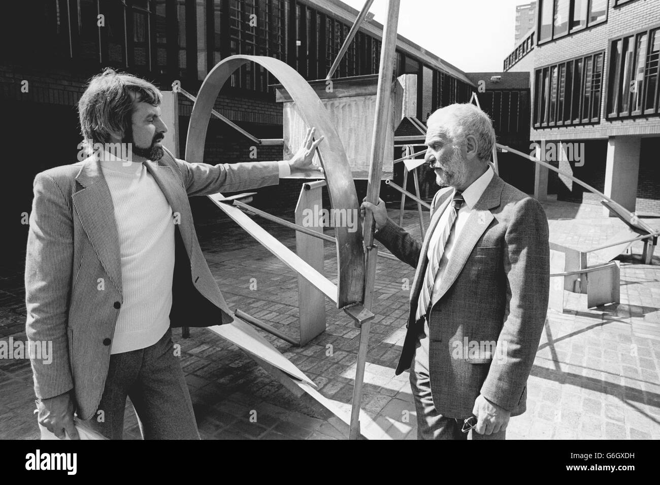 Art - London West - Anthony Caro - 75015 et de l'Ouest London College Banque D'Images