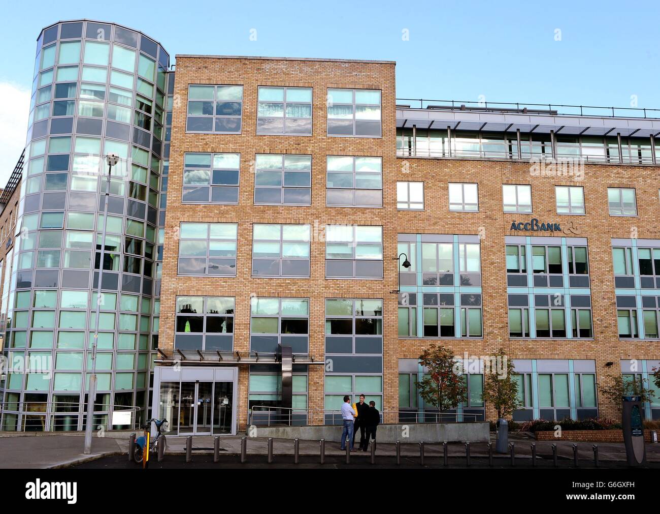 Un point de vue général de ACCBank, Charlemont place, Dublin, car la banque est de quitter le marché irlandais avec la perte d'environ 180 emplois. Banque D'Images