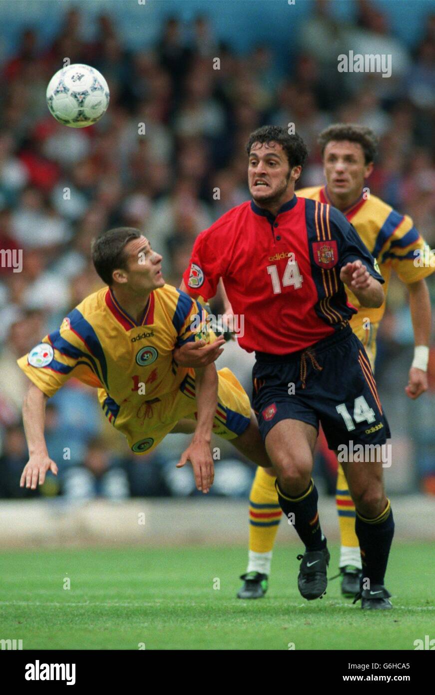 Football - Euro 96 - Roumanie / Espagne Banque D'Images