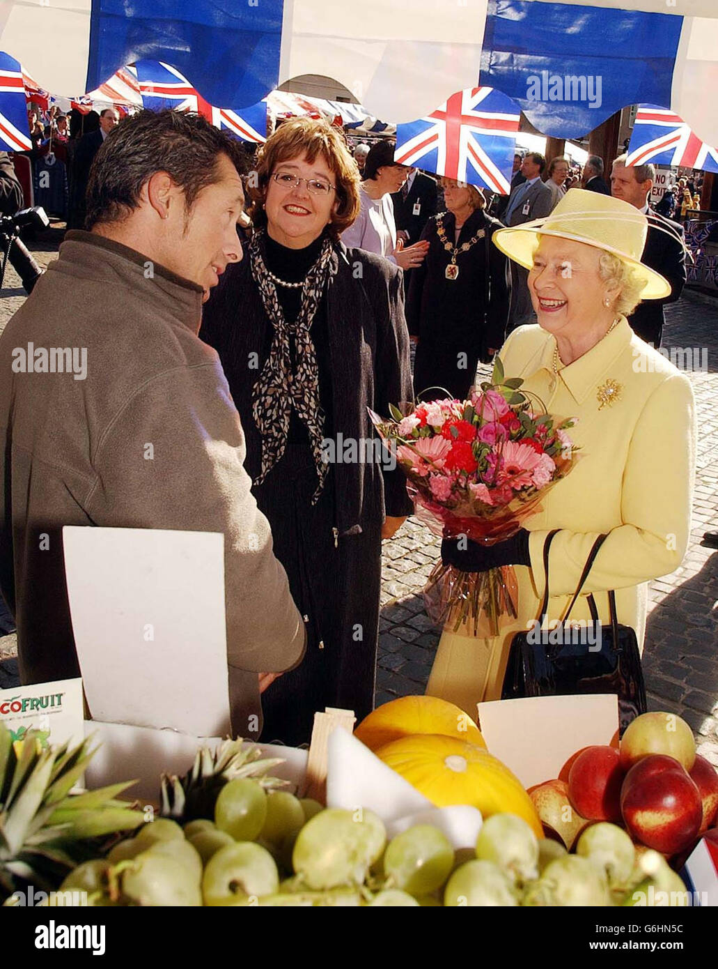 Visite de la reine Elizabeth II Marché Enfield Banque D'Images