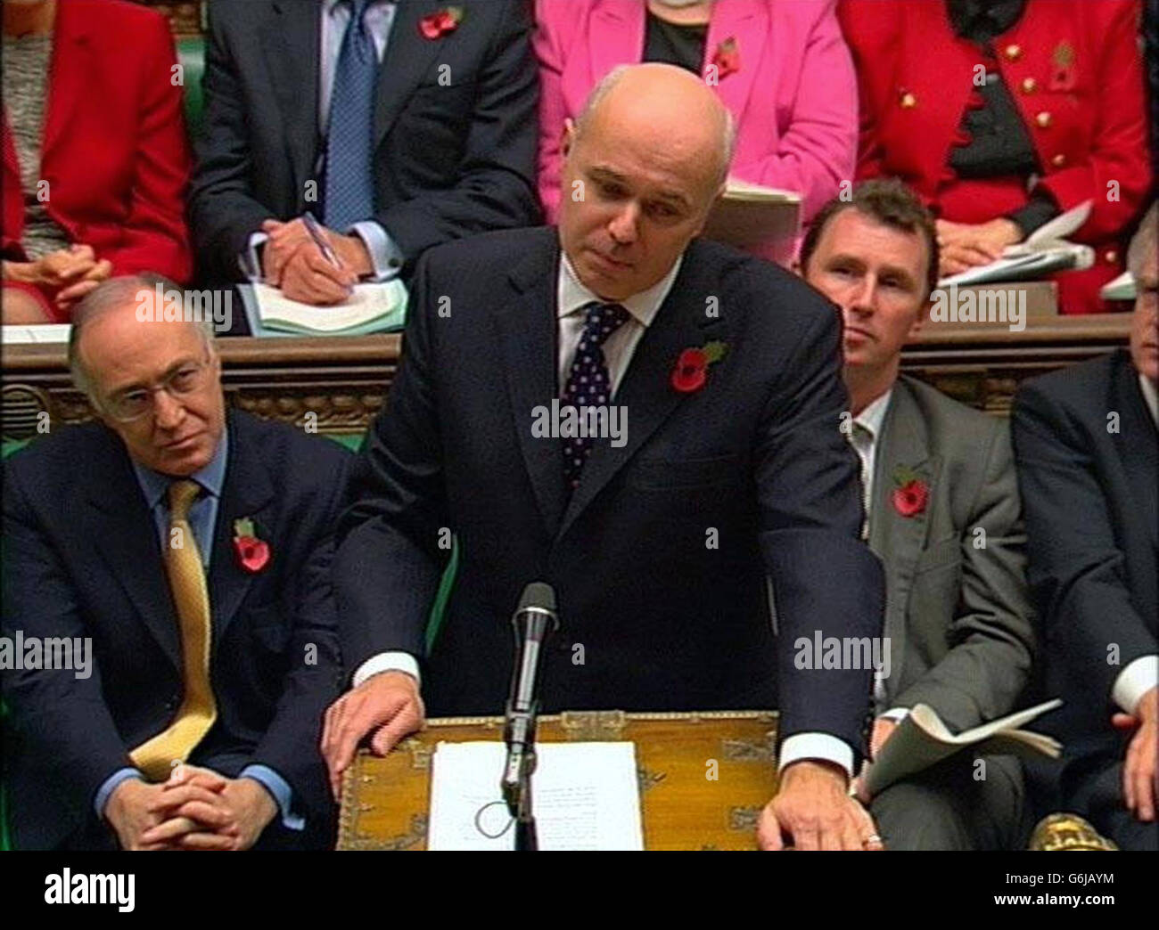 Le chef du parti conservateur Iain Duncan Smith pendant ce qui devrait être l'heure des questions de son dernier premier ministre à la Chambre des communes, à Londres. Banque D'Images