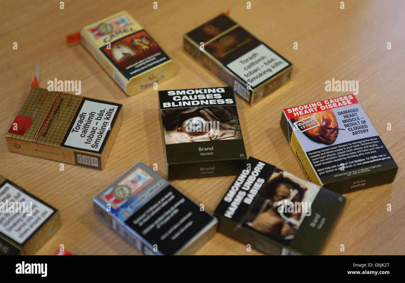Cigarette packaging Banque de photographies et d’images à haute