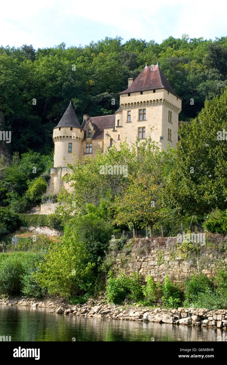 La Roque-Gageac est un joli village situé dans le Périgord le long de la Dordogne. Banque D'Images