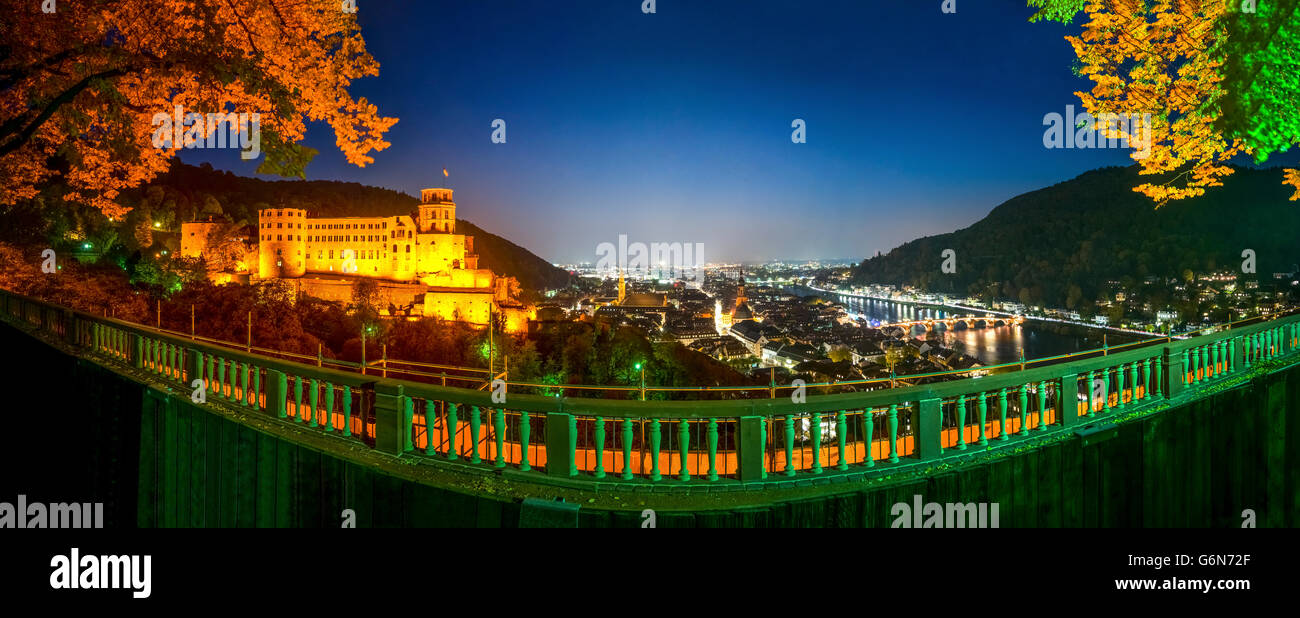 Allemagne, Bade-Wurtemberg, Heidelberg, Heidelberg Castle at night Banque D'Images