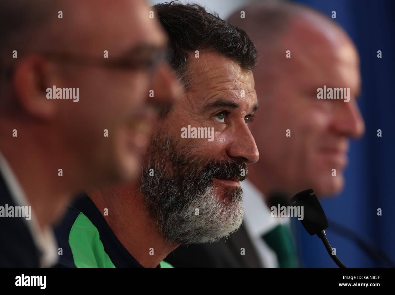 République d'Irlande gestionnaire adjoint Roy Keane lors d'une conférence de presse au stade de Montbauron, Versailles. Banque D'Images