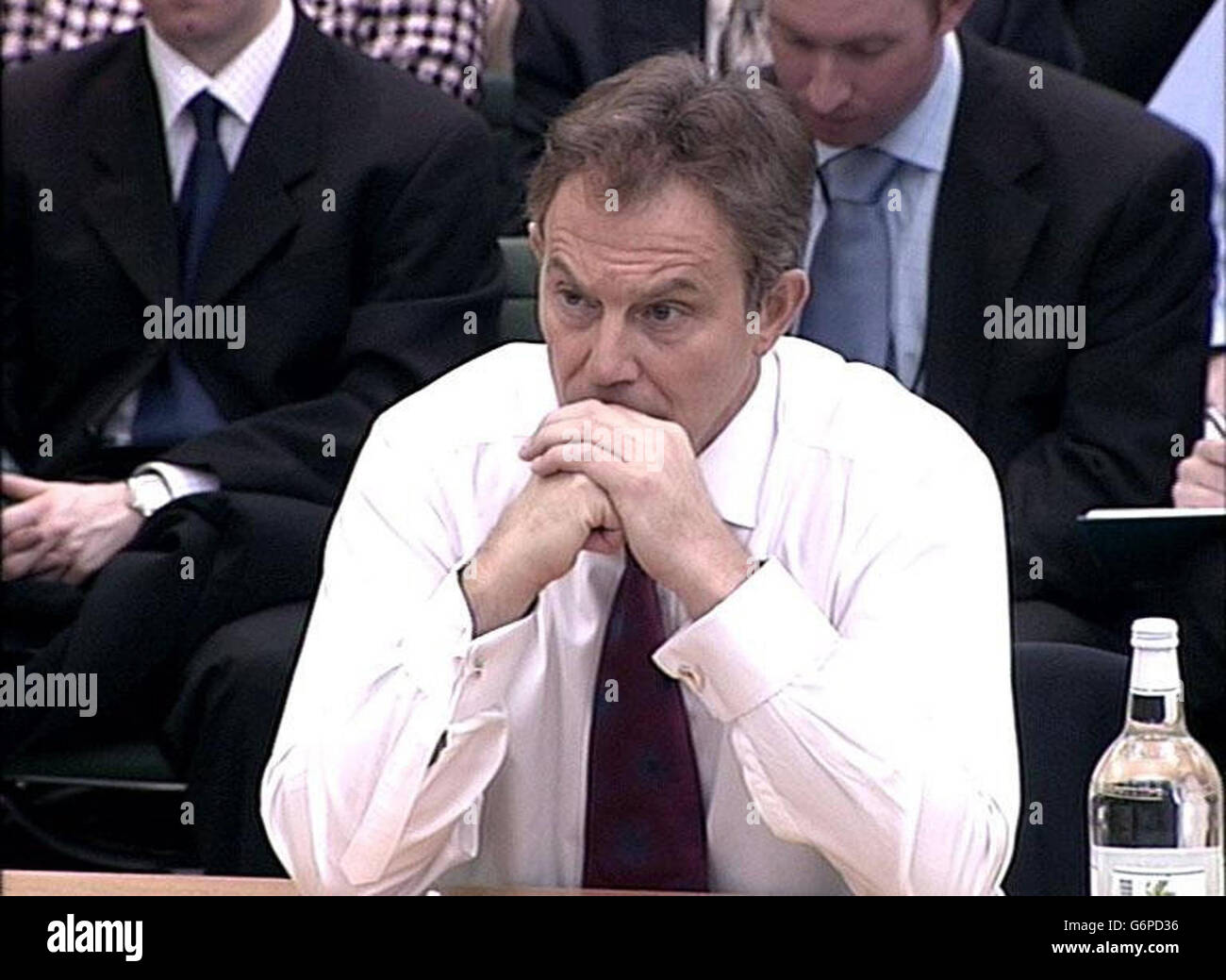 Le Premier ministre Tony Blair comparaît devant le Comité de liaison de la Chambre des communes, où il devrait annoncer une enquête sur les renseignements sur lesquels il a fondé sa décision d'aller en guerre avec l'Irak. Lors de la première de ses deux comparutions devant le comité cette année, le premier ministre a été interrogé pendant deux heures par un comité composé des présidents de divers comités spéciaux de la Chambre des communes. Banque D'Images