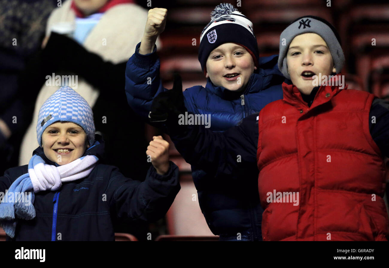 Football - Sky Bet League One - Bristol City / Coventry City - Ashton Gate. Les fans de Coventry City à Bristol City pendant 2.1 gagnent Banque D'Images