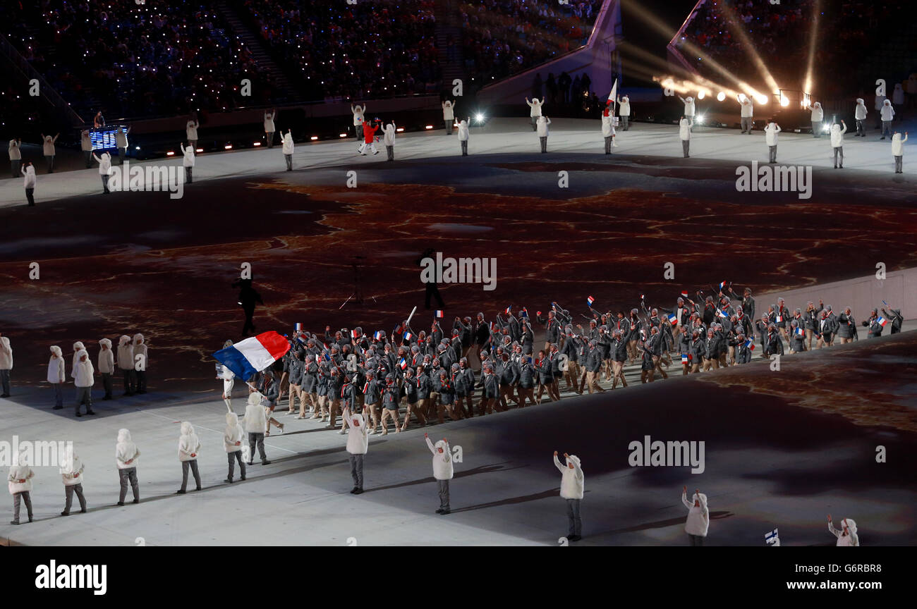 Jeux olympiques d'hiver de Sotchi - jour 0.Les athlètes français arrivent lors de la cérémonie d'ouverture des Jeux olympiques d'hiver de 2014 Banque D'Images