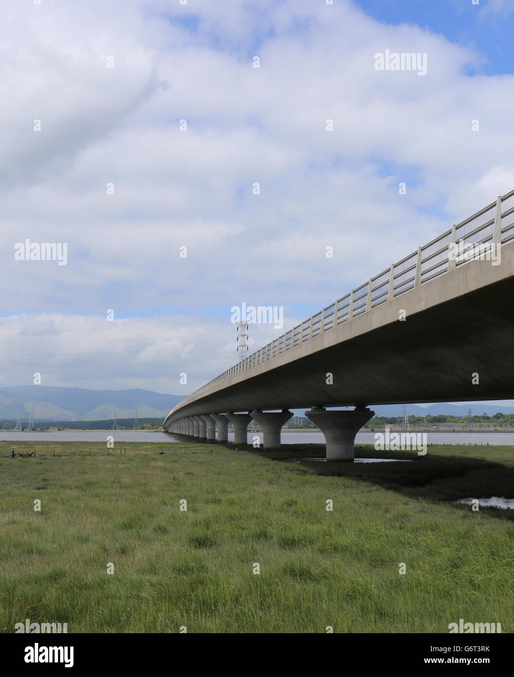 L'ensemble pont Clackmannanshire Firth of Forth en Écosse en juin 2016 Banque D'Images