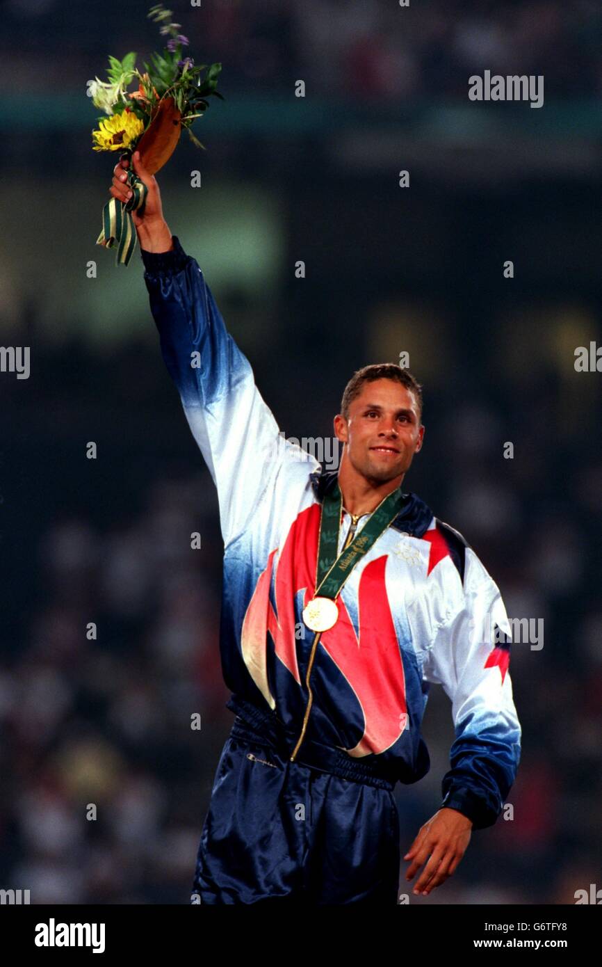01 AOÛT 96. Jeux olympiques d'Atlanta. Décathalon pour hommes. DaN O'Brien, États-Unis célèbre sa médaille d'or Banque D'Images