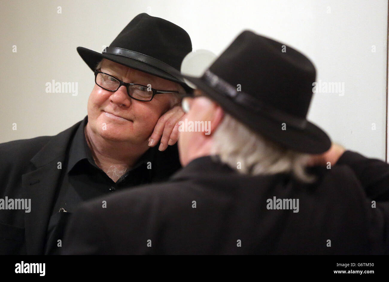 L'auteur-compositeur Liam Reilly à l'occasion du lancement de cette année du festival de l'auteur-compositeur de Nashville au Holiday Inn de Belfast, le programme du 10e anniversaire de cette année se déroule du 28 février au 9 mars avec plus de 100 artistes à l'occasion de 90 événements dans la ville. Banque D'Images