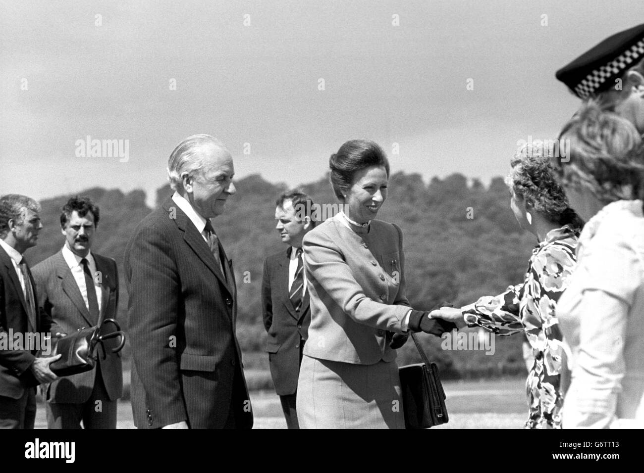 Roi - Princesse Anne - Centre national des sports nautiques - Holme Pierrepont, Nottingham.La princesse Anne visite le Centre national des sports nautiques de Nottingham. Banque D'Images