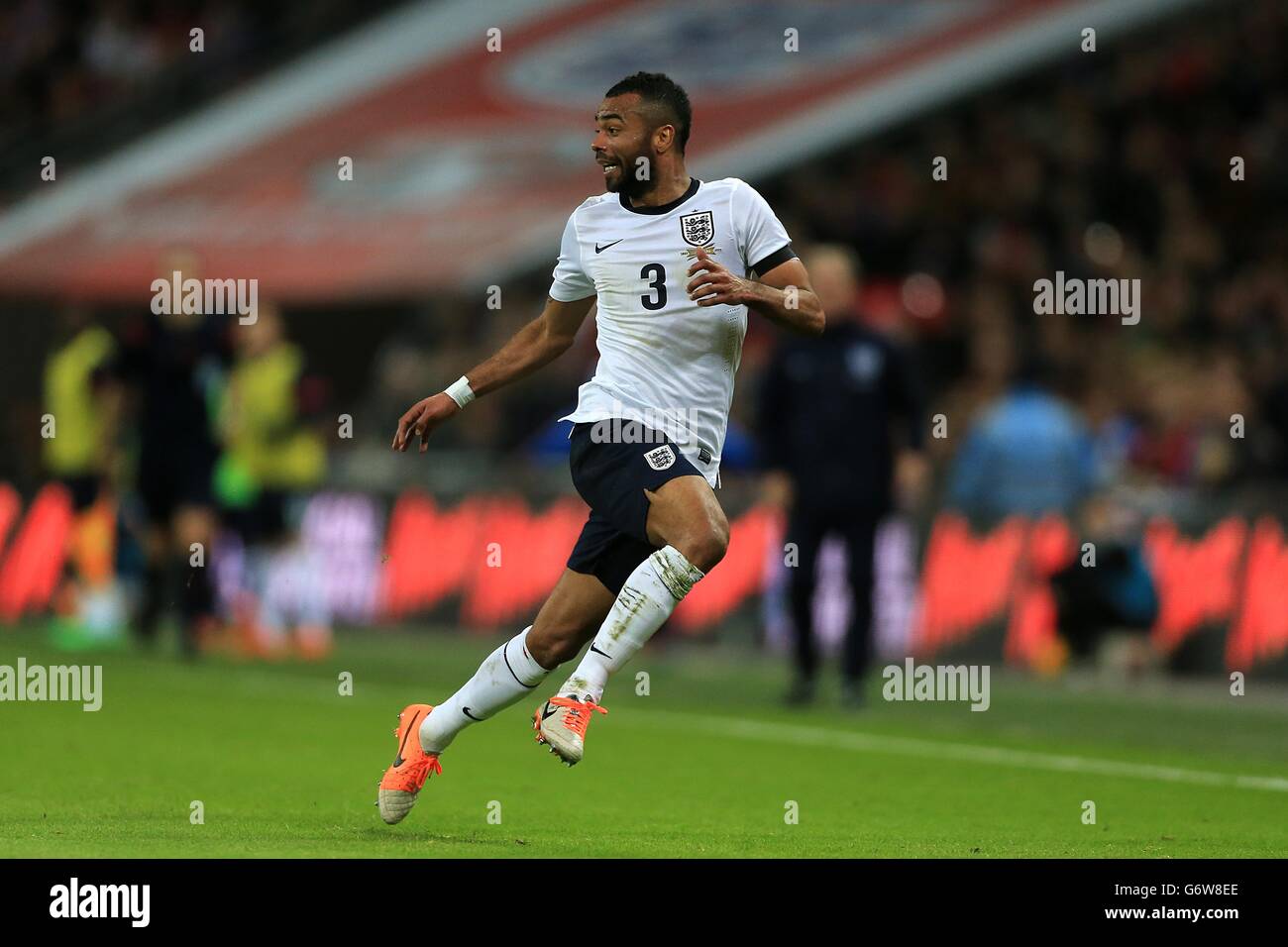 Football - International friendly - Angleterre v Danemark - Stade Wembley. Ashley Cole, Angleterre Banque D'Images