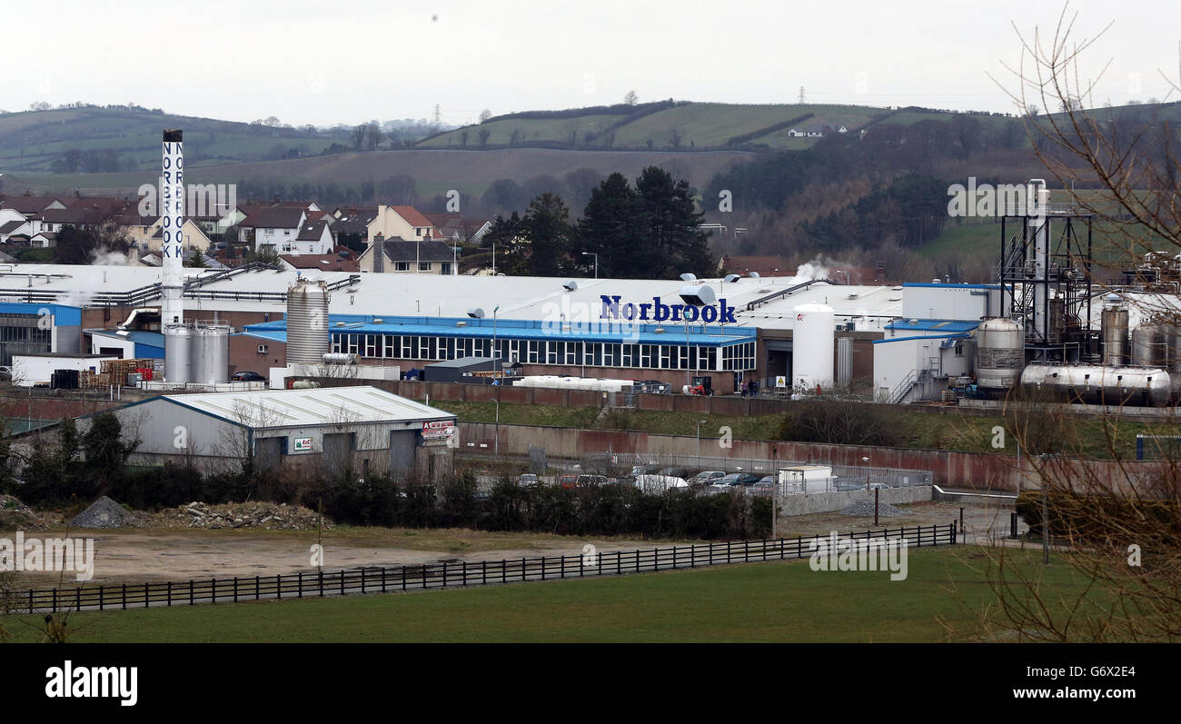 Une vue générale de l'usine Norbrook de Newry Co Down, comme Lord Ballyedmond, l'un des hommes les plus riches d'Irlande du Nord et président de Norbrook, est mort dans un accident d'hélicoptère à Norfolk la nuit dernière. Banque D'Images